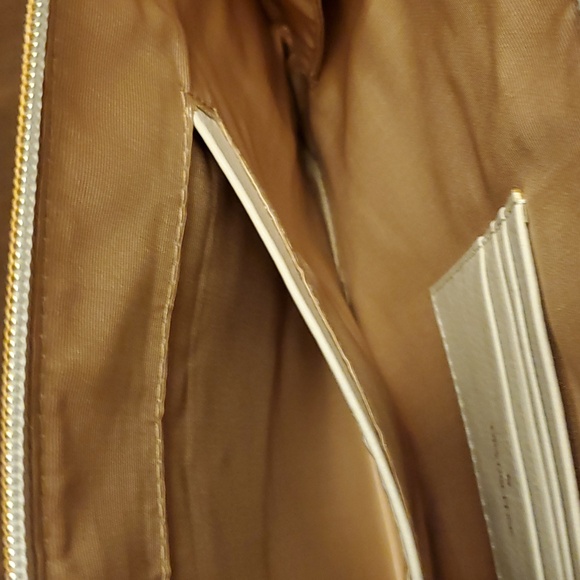 Ora Delphine Large Wristlet in Cream - Picture 8 of 11